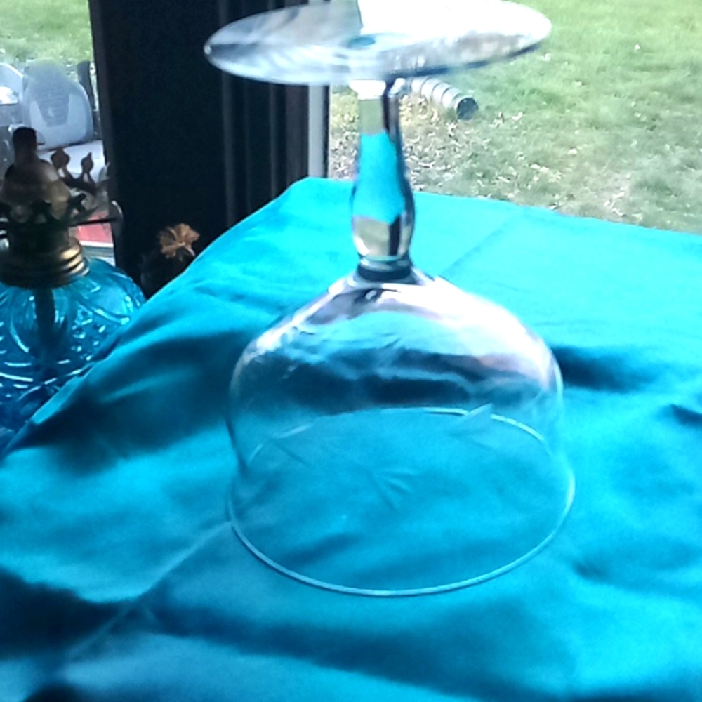 Five vintage beautiful etched reception glasses and Champaign bowl glasses